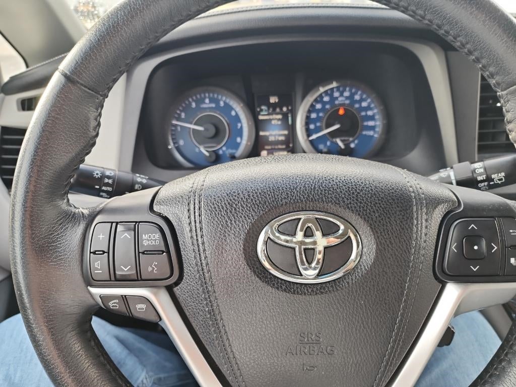 2015 Toyota Sienna Base